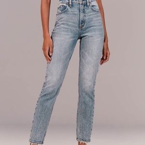 Abercrombie Curve Love High Rise Acid Wash Mom Jeans waist 25 length x-short